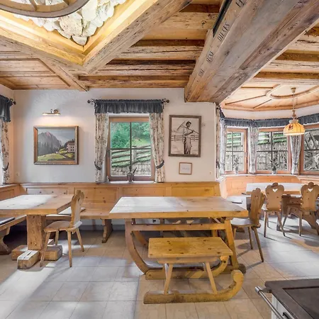 Feriehus In Stubaital By Slope & Sauna