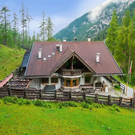 Vakantiehuis In Stubaital By Slope & Sauna *