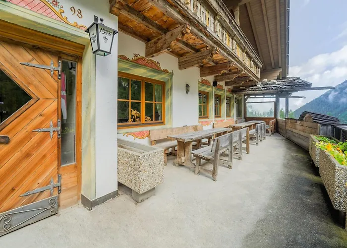 Vakantiehuis In Stubaital By Slope & Sauna *